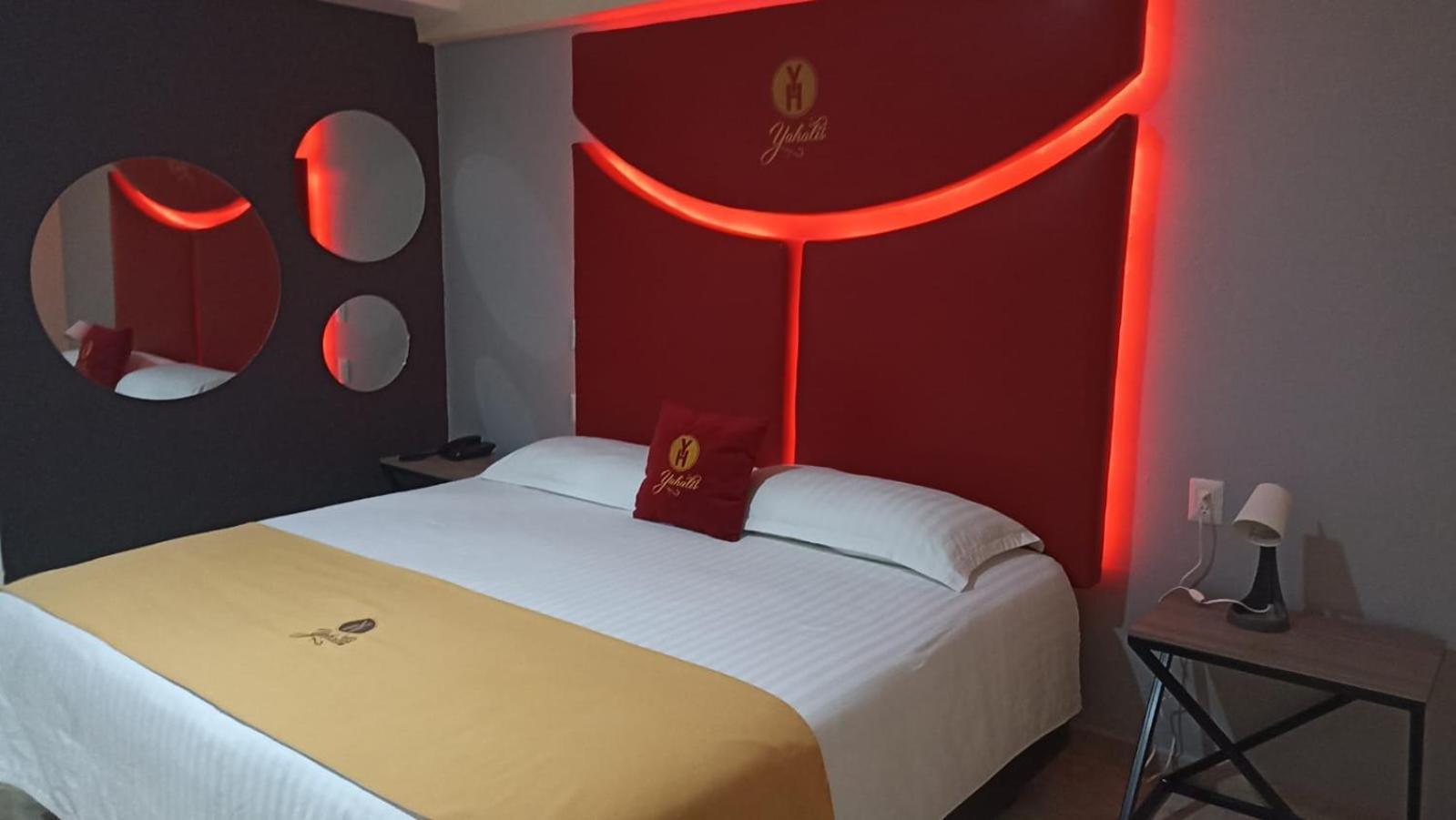Hotel Yahalis Jilotepec de Abasolo Zewnętrze zdjęcie
